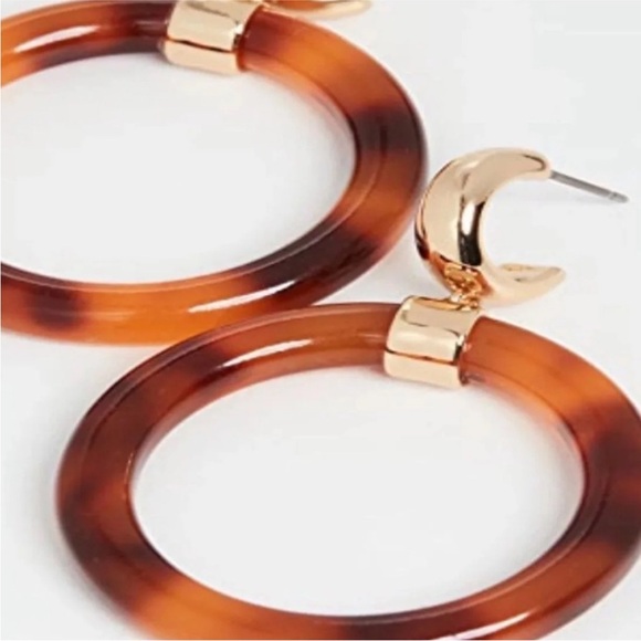 FREE w/purchase Kate Spade Botanical Garden Tortoiseshell Resin
Hoop Earrings - Picture 7 of 15